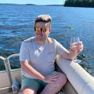 Meet your Posher, Justin